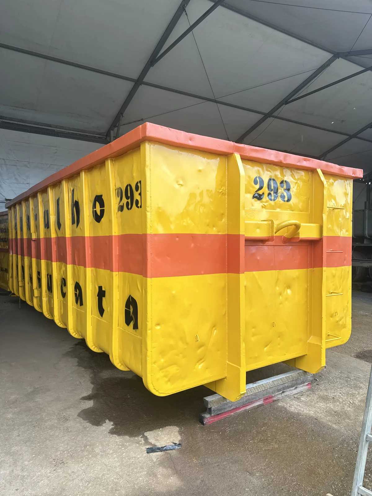 Caixa Roll-on/Roll-off — reforma completa — depois